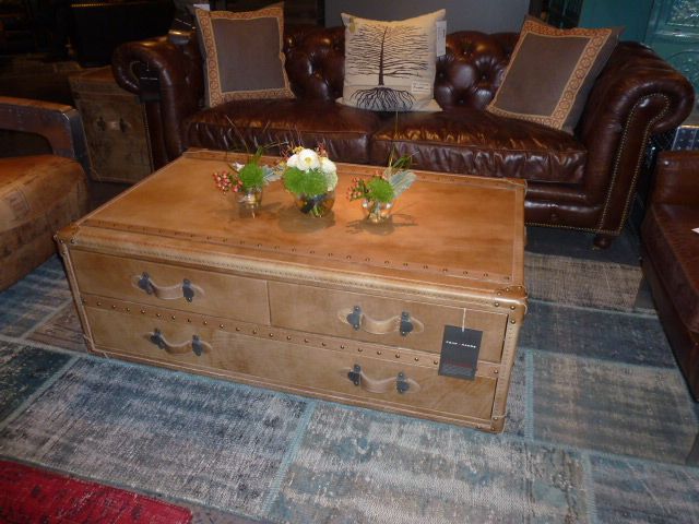 Coffee Table Trunk Style