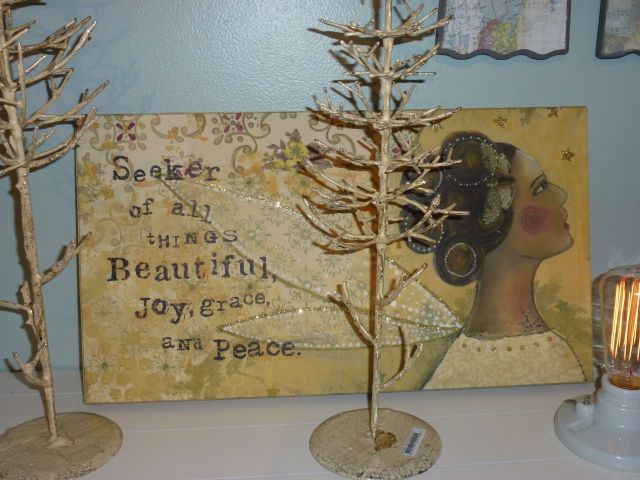 Seeker Plaque and Gold Glitter Trees